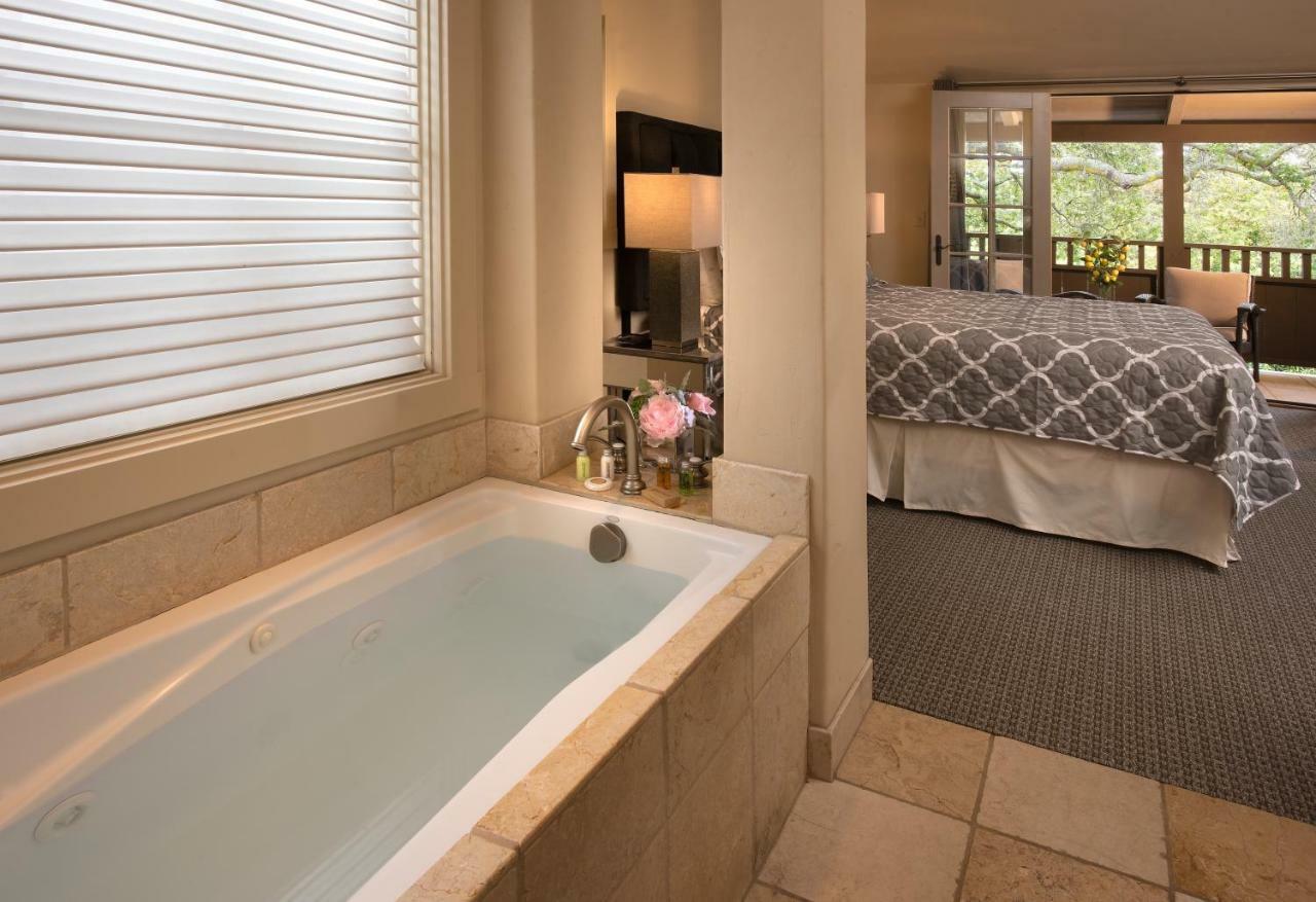 Carmel Country Inn Экстерьер фото